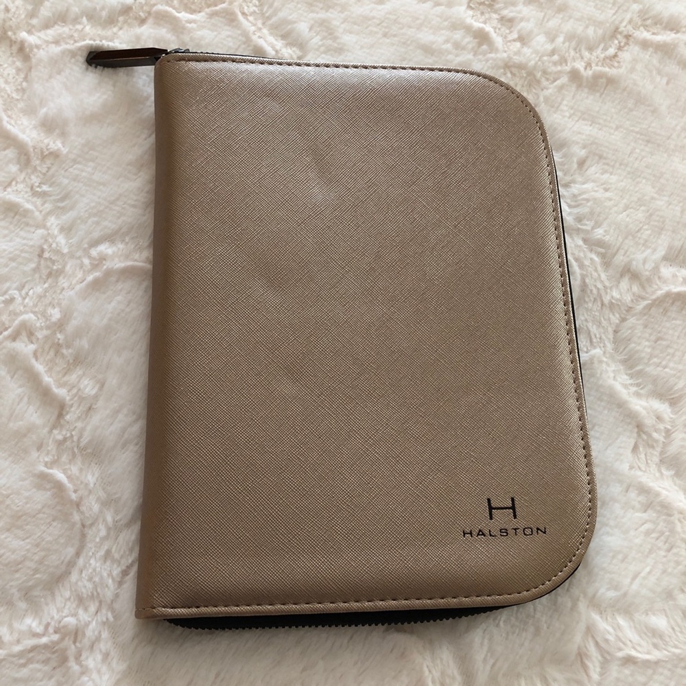NEW!! Halston Jewelry Case